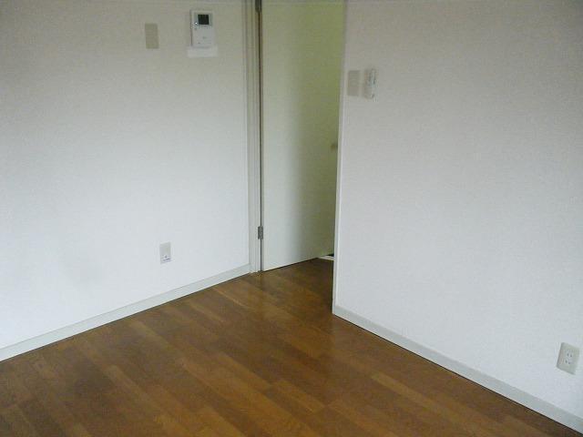 拡大写真:オレンジコート土居田 2階205の内観