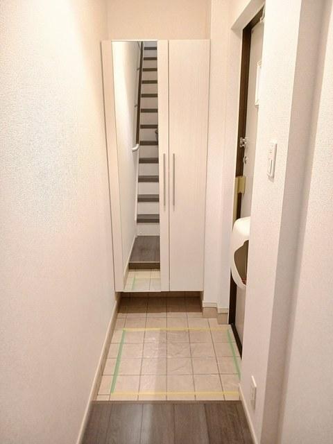 拡大写真:ジュネス 華 2階201の内観