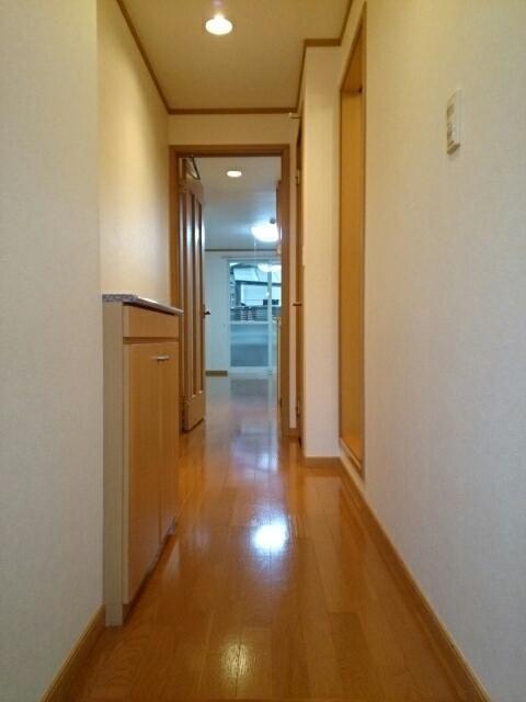 拡大写真:モダン 1階101の内観