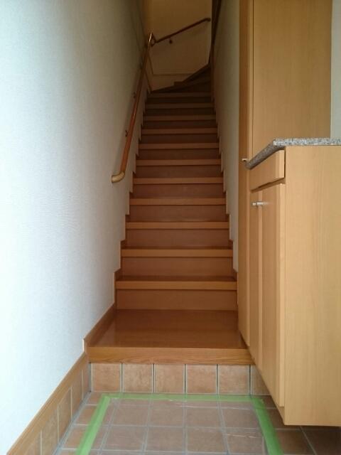 拡大写真：アドラブール 2階205の内観