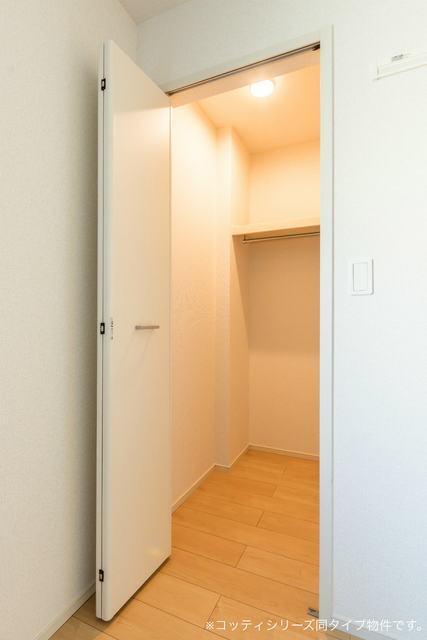 拡大写真:リアン 1階102の内観