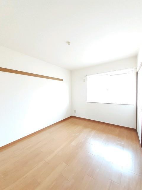 拡大写真:キャッスルコート B 2階202の内観