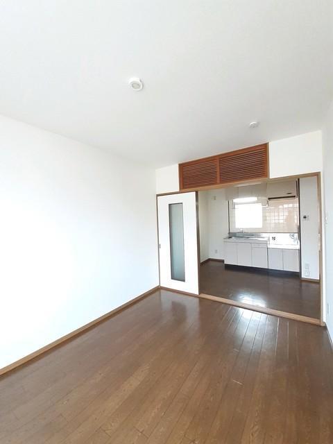 拡大写真:キャッスルコート B 2階202の内観