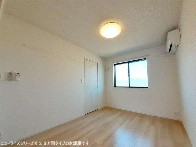 拡大写真：エストレージャII 1階102の内観