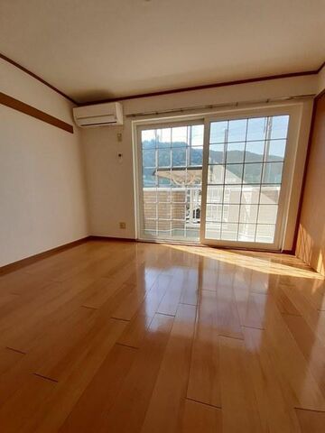 拡大写真:ソレイユ K-I 1階102の居室