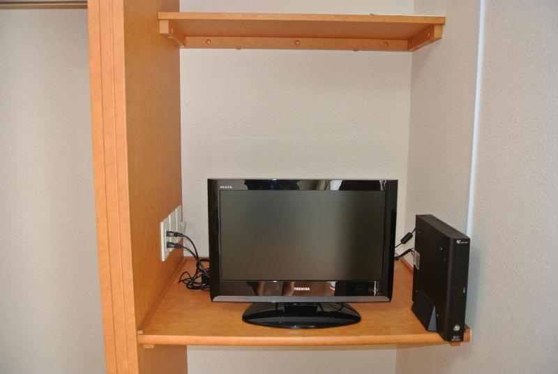 拡大写真:レオパレスMARINII 1階106のテレビ