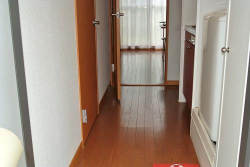 拡大写真:レオパレス秀II 1階105の玄関