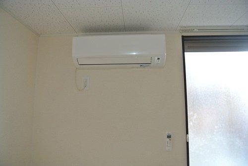 拡大写真:レオネクスト喜多荘II 1階103のエアコン