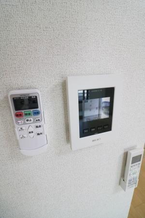 拡大写真:サクセス 2階203のモニター付きインターホン(イメージ)