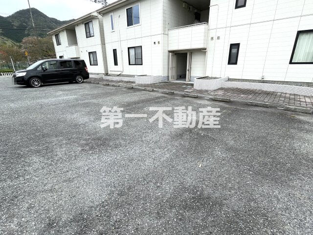 拡大写真:西脇市堀町 2階203の外観