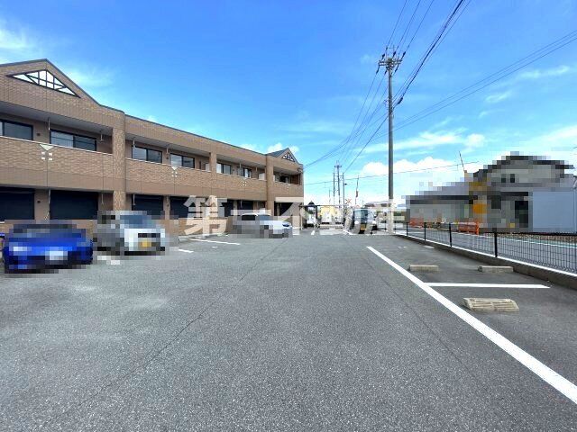 拡大写真:フェイバリット 2階201の外観