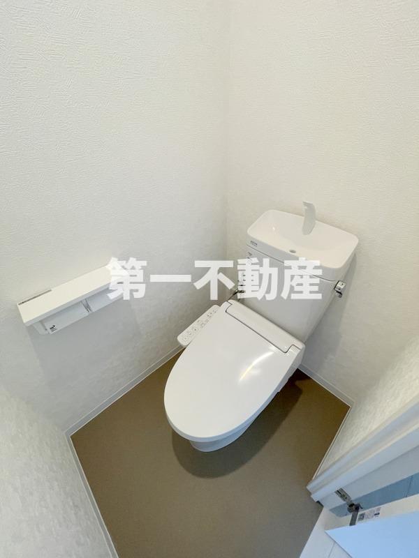 拡大写真:西脇市堀町 2階203の温水洗浄便座