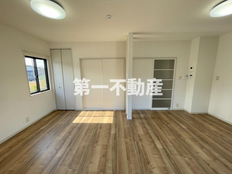 拡大写真:ラ・クレール 1階A101の居間