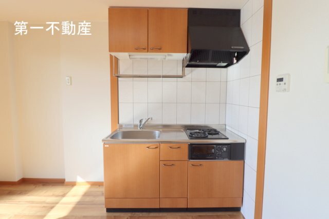 拡大写真:フェイバリット 2階201のキッチン