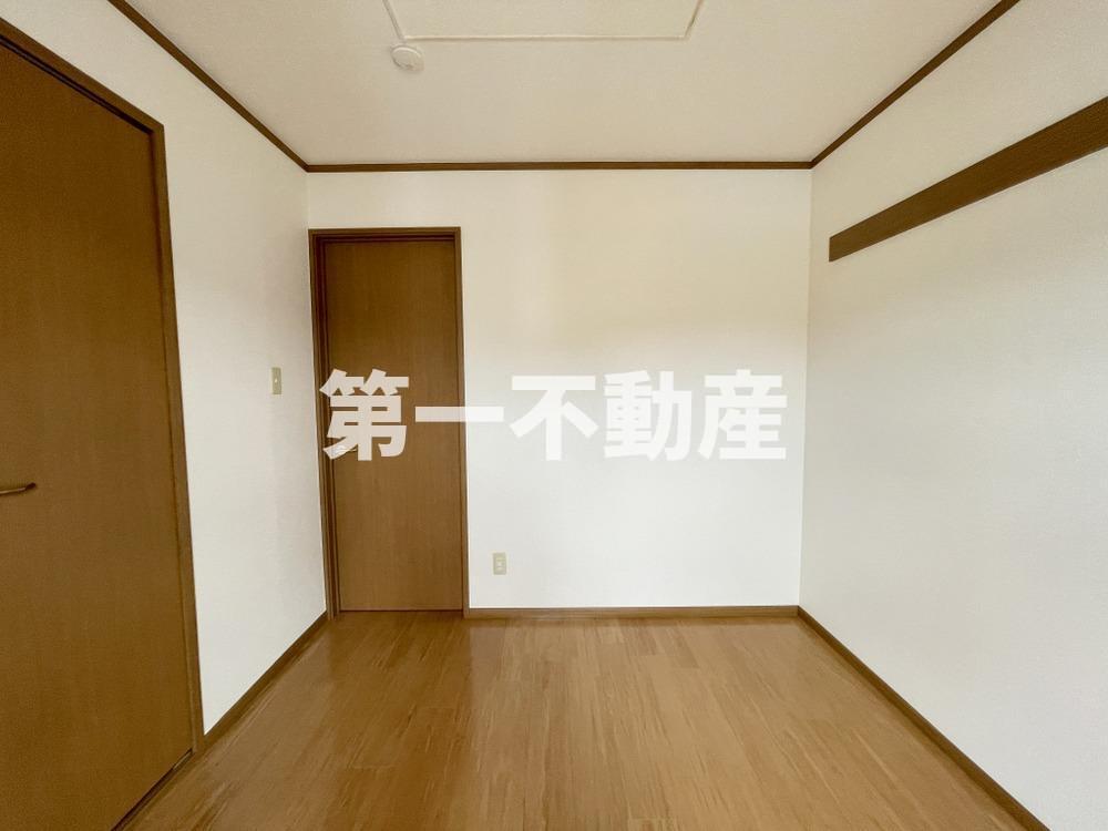 拡大写真:ジョリーパーク 2階201の寝室
