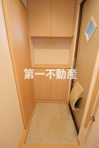 拡大写真:メゾン萩原 2階0201の玄関