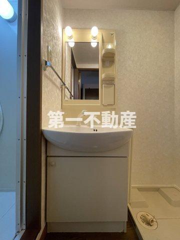 拡大写真:コンフォール 2階201の洗面所