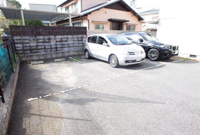拡大写真:クレール 1階103の駐車場
