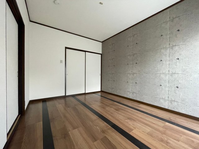 拡大写真:サンプレタ貴崎 1階102の寝室