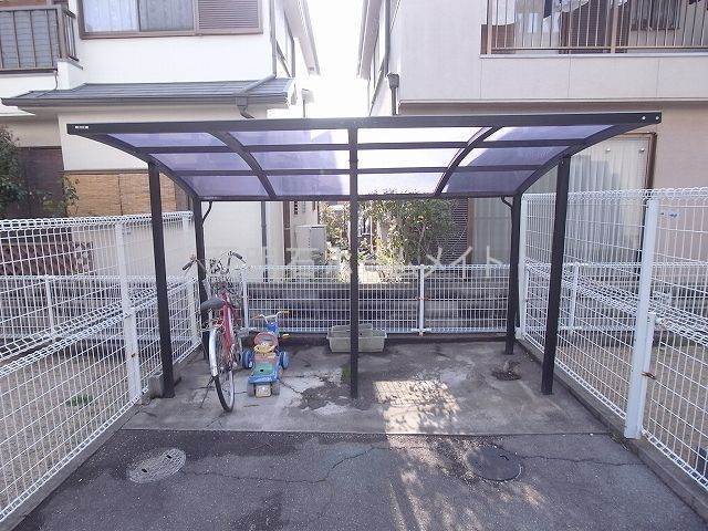 拡大写真:グランドール谷田川 1階102の駐輪場