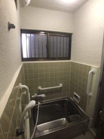 拡大写真:谷八木戸建 1の風呂