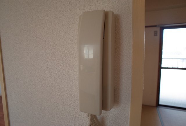 拡大写真:ホワイトスワン明石 3階302のインターホン