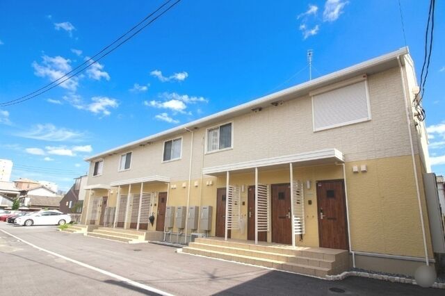 シャルールの外観
