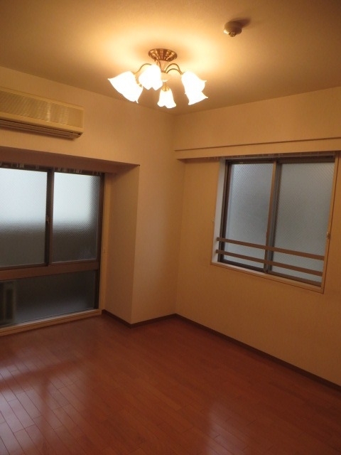 拡大写真:フォレストビュータワー鹿田町壱番館 3階303のその他設備