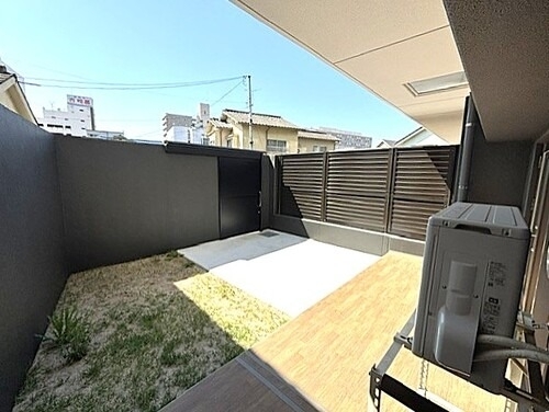 拡大写真:プレサンスロジェ岡山番町 1階103のバルコニー