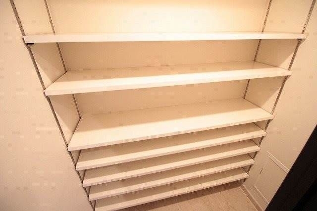 拡大写真:ライオンズタワー岡山表町 11階1101の収納