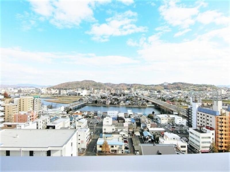 拡大写真:ライオンズタワー岡山千日前 11階1107の眺望