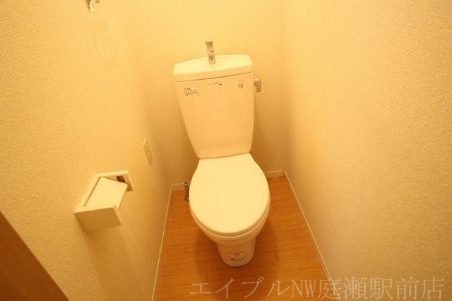 拡大写真:ペアフィールド A棟 2階201のトイレ