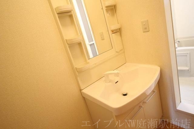 拡大写真:ペアフィールド A棟 2階201の洗面所