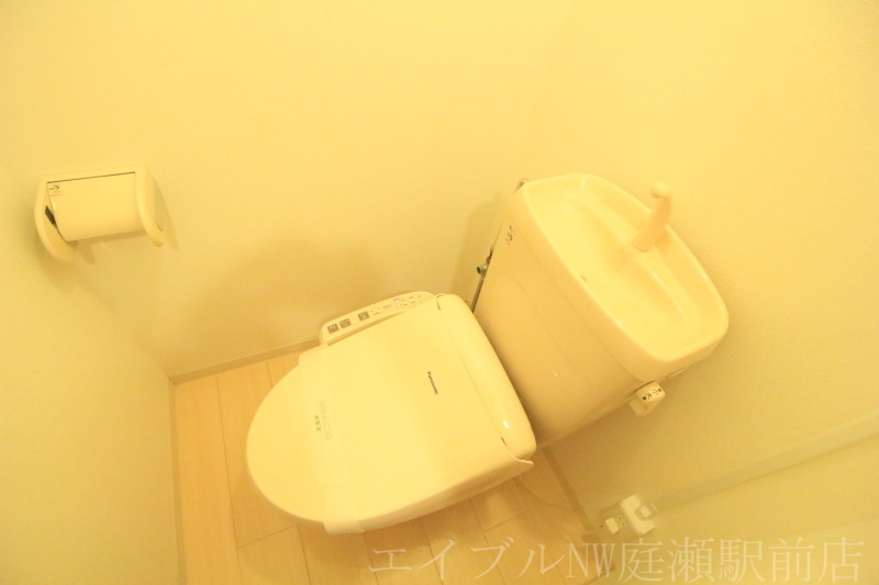 拡大写真:スリム平野 2階206のトイレ