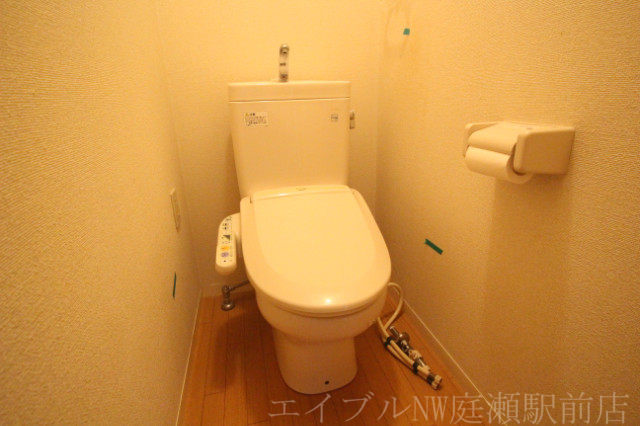 拡大写真:ファミールのざき 2階201のトイレ