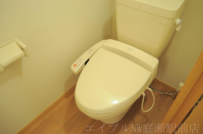 拡大写真:レオパレスカサ エスペランサ 2階204のトイレ