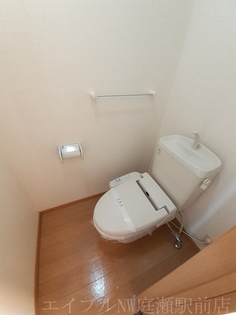 拡大写真:ニューメゾン森安 4階403のトイレ