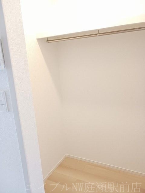 拡大写真:エザンス 1階105の収納