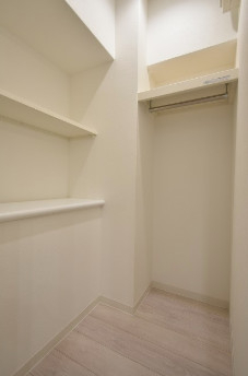 拡大写真:THE MODERN 桑田町 5階501の収納