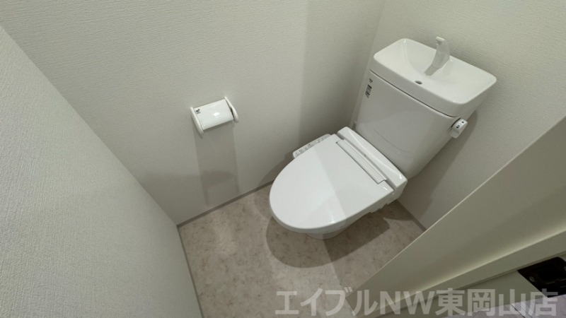 拡大写真:ソラリア 2階201のトイレ