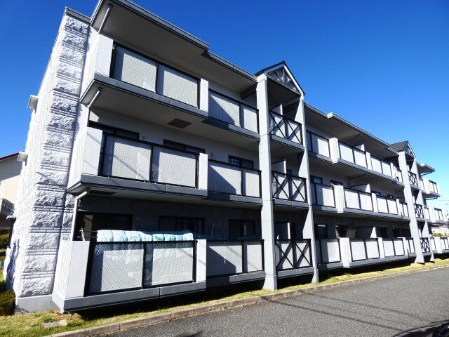 井吹東シティコート3号棟の外観