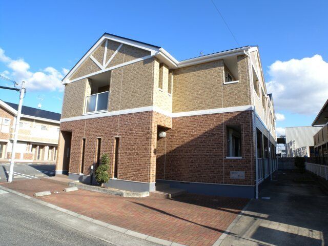 プラティークレーブⅢの外観