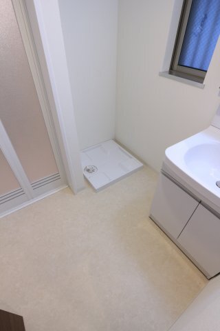 拡大写真:サンクラッソ垂水五色山 1階101の洗面所