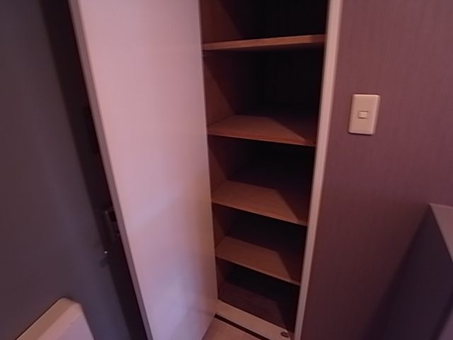 拡大写真:ベルトピア塩屋I 3階301の収納