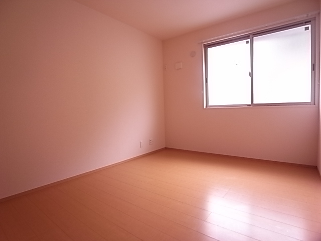 拡大写真:サニープレイス塩屋台 3階301の子供部屋