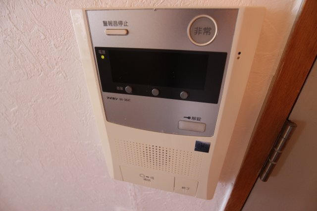 拡大写真:モンテメール学園前 2階202のセキュリティ