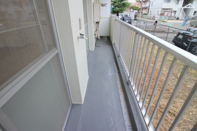 拡大写真:名谷農住団地B棟 2階203のバルコニー