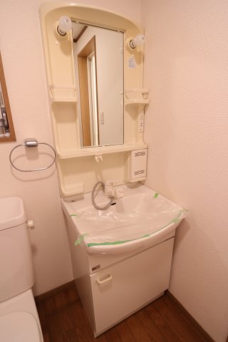 拡大写真:セルサス明石壱番館 5階502の洗面所