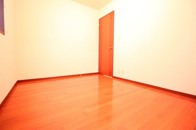 拡大写真：サンシャインヒルズB棟 2階202の子供部屋