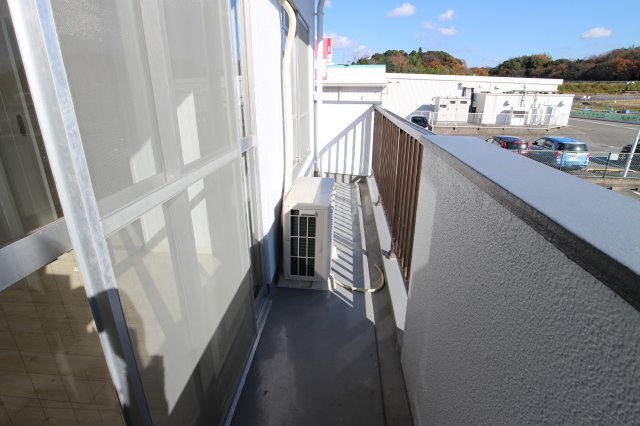 拡大写真:高津橋マンション 3階302のバルコニー